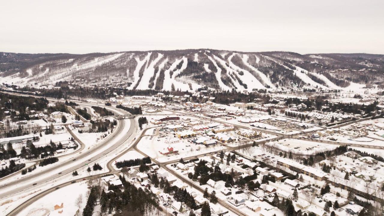 Au Coeur De Saint-Sauveur Bed & Breakfast Dış mekan fotoğraf